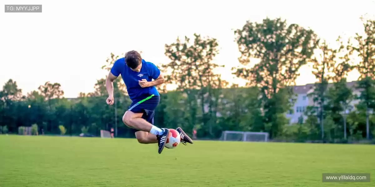 锁定直播间，不错过每一个绝杀瞬间！🎯📺